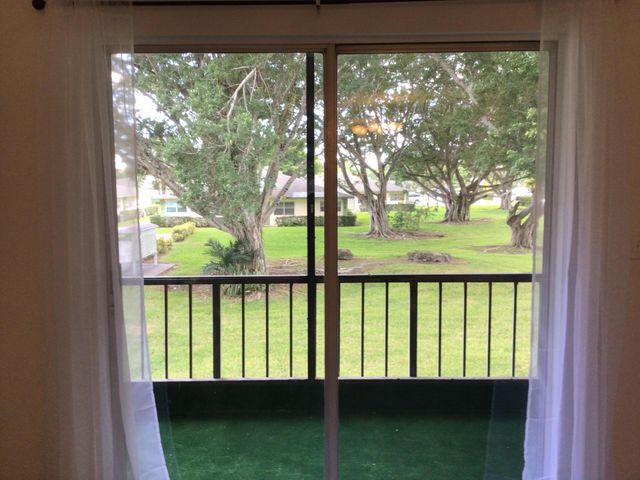 4109 NW 88th Avenue 207, Coral Springs, FL 33065