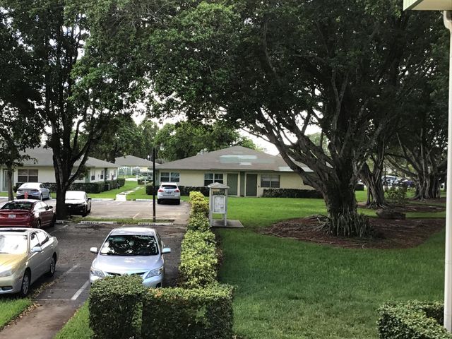 4109 NW 88th Avenue 207, Coral Springs, FL 33065