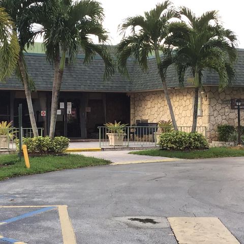 4109 NW 88th Avenue 207, Coral Springs, FL 33065