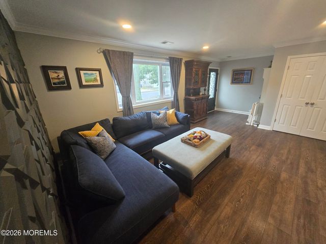 1934 Birchbark Place, Toms River, NJ 08753