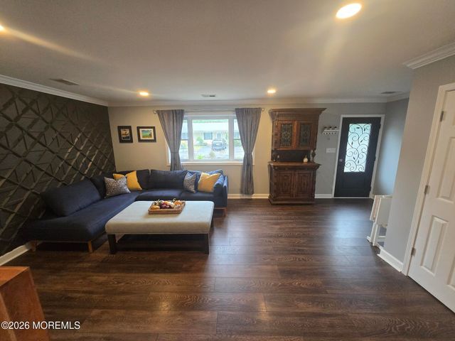 1934 Birchbark Place, Toms River, NJ 08753