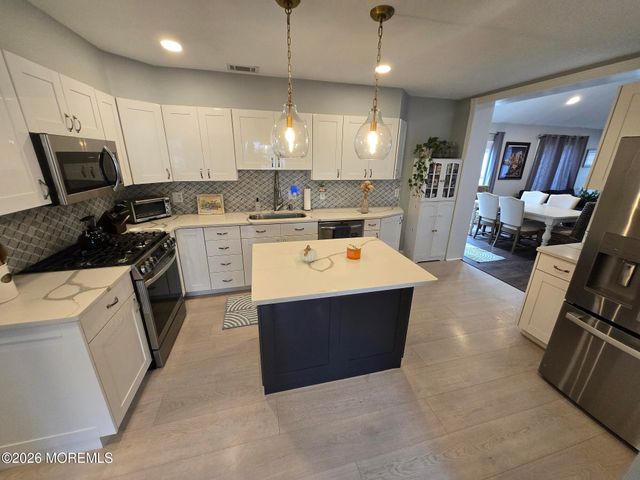 1934 Birchbark Place, Toms River, NJ 08753