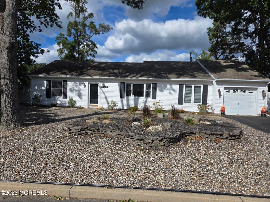 1934 Birchbark Place, Toms River, NJ 08753