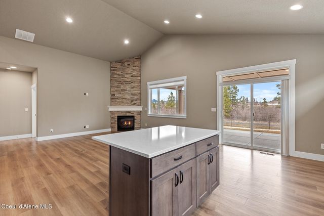 22835 E Edgewater Ln, Liberty Lake, WA 99019