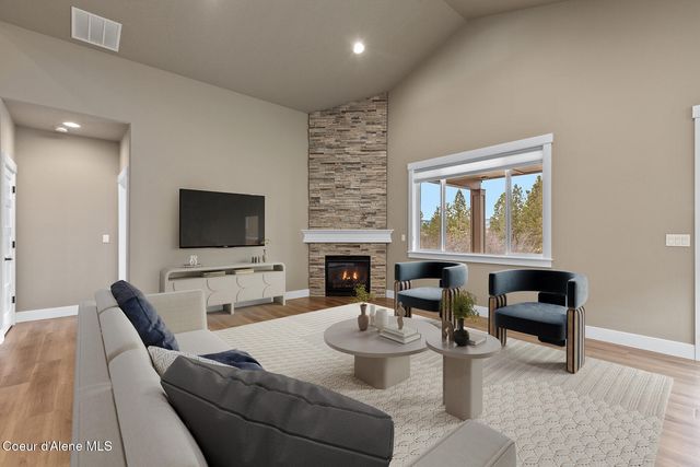 22835 E Edgewater Ln, Liberty Lake, WA 99019