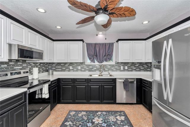 8889 SW 116TH STREET ROAD, Ocala, FL 34481