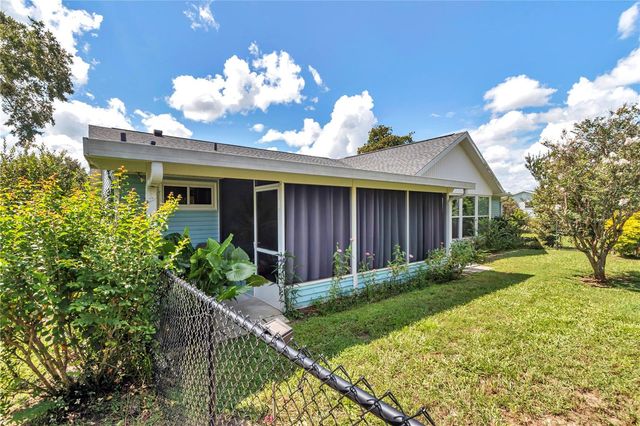 8889 SW 116TH STREET ROAD, Ocala, FL 34481