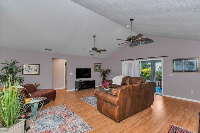 8889 SW 116TH STREET ROAD, Ocala, FL 34481