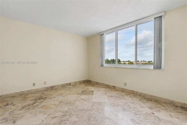 4200 Hillcrest Dr 408, Hollywood, FL 33021