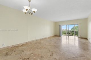 4200 Hillcrest Dr 408, Hollywood, FL 33021