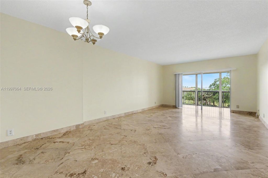 4200 Hillcrest Dr 408, Hollywood, FL 33021