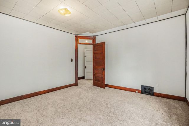 122 S CEDAR ST, Lititz, PA 17543