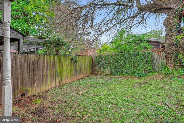 122 S CEDAR ST, Lititz, PA 17543