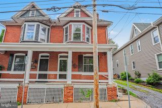 122 S CEDAR ST, Lititz, PA 17543