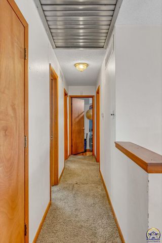 2018 SW Fairlawn RD, Topeka, KS 66604