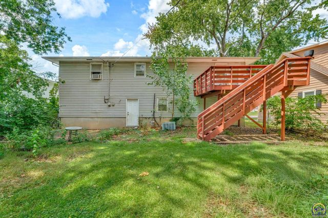 2018 SW Fairlawn RD, Topeka, KS 66604