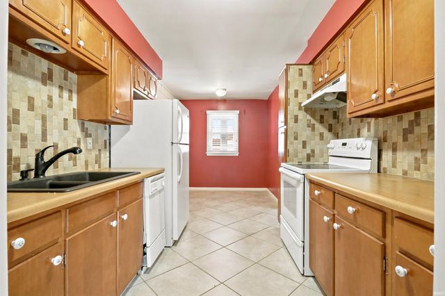 2917 Washington Avenue, Evansville, IN 47714