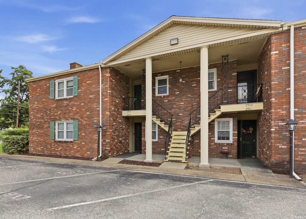 2917 Washington Avenue, Evansville, IN 47714