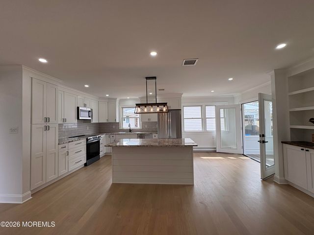 91 Clay Circle, Brick, NJ 08724