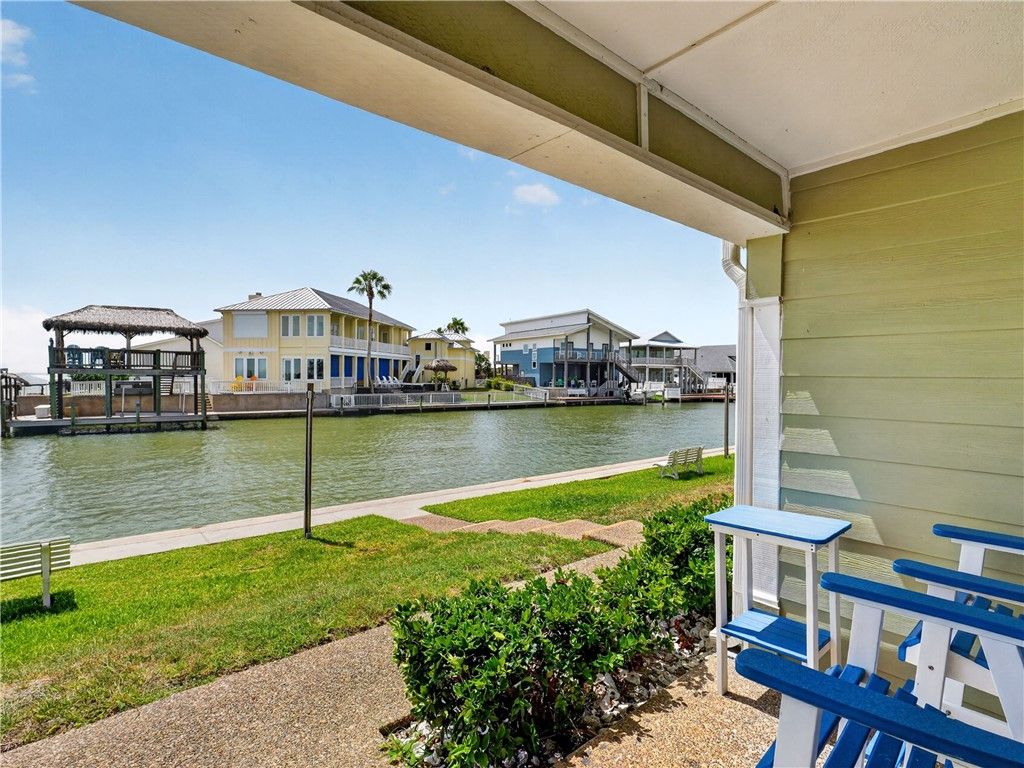 2290 N. Fulton Beach Rd 113, Rockport, TX 78382 — exterior