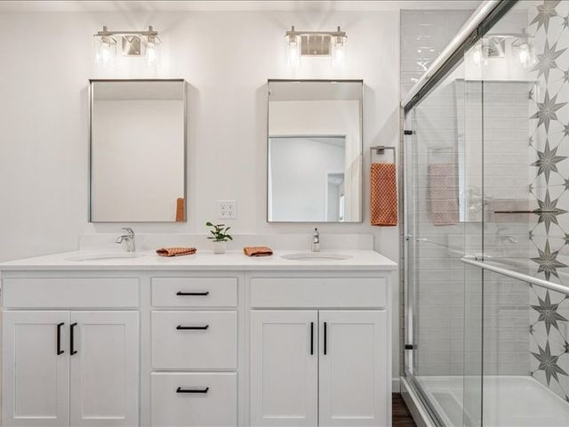 192 Huntington Drive, Iowa City, IA 52245