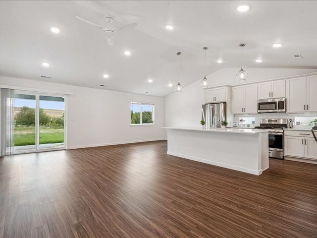 192 Huntington Drive, Iowa City, IA 52245