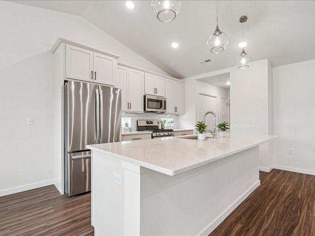 192 Huntington Drive, Iowa City, IA 52245