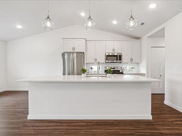 192 Huntington Drive, Iowa City, IA 52245