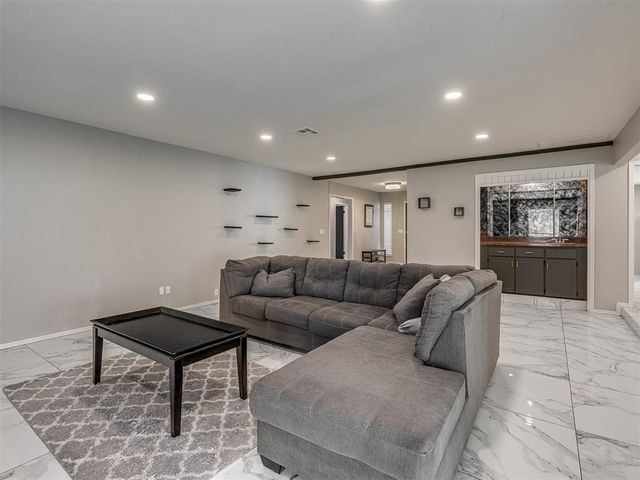 7409 NW 103rd Terrace, Oklahoma City, OK 73162