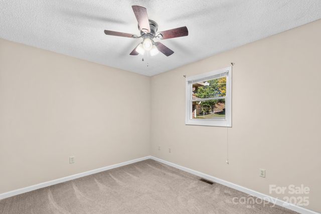 2855 Wildwood Street, Hudson, NC 28638