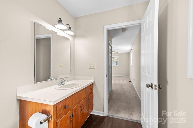 2855 Wildwood Street, Hudson, NC 28638