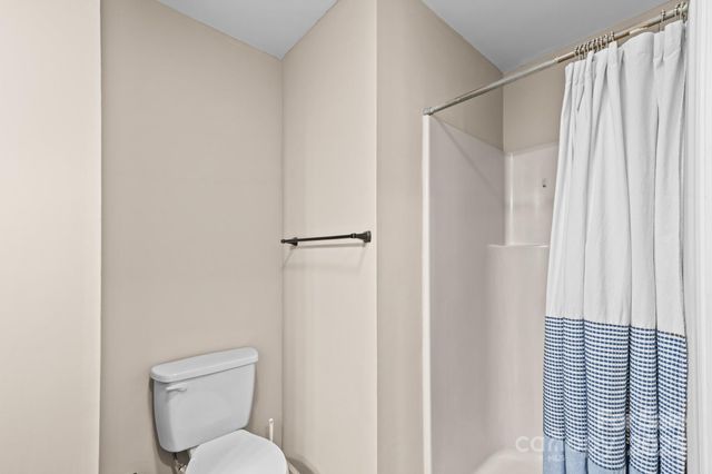 2855 Wildwood Street, Hudson, NC 28638