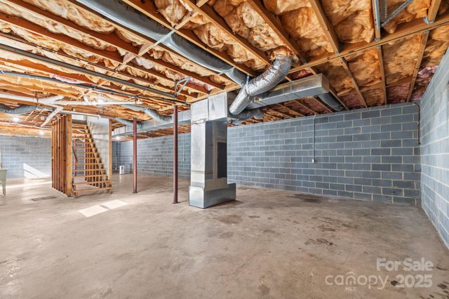 2855 Wildwood Street, Hudson, NC 28638