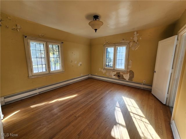 1854 5th Avenue, Youngstown, OH 44504