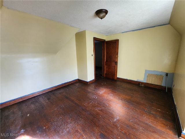 1854 5th Avenue, Youngstown, OH 44504