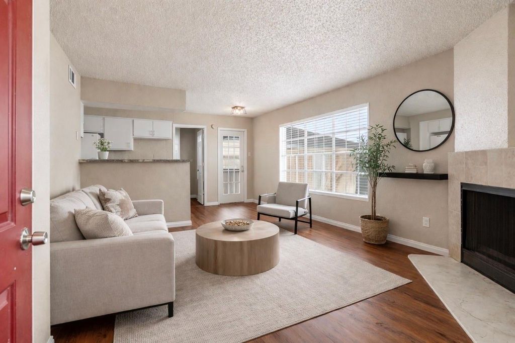 2750 Holly Hall Street 506, Houston, TX 77054