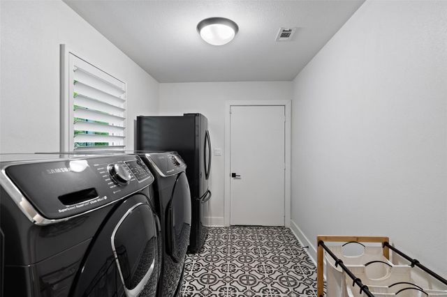 5721 Louise LN, Austin, TX 78757