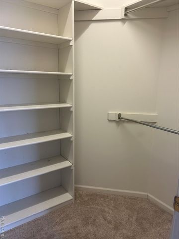 2065 N Cross Creek Drive Se, Grand Rapids, MI 49508