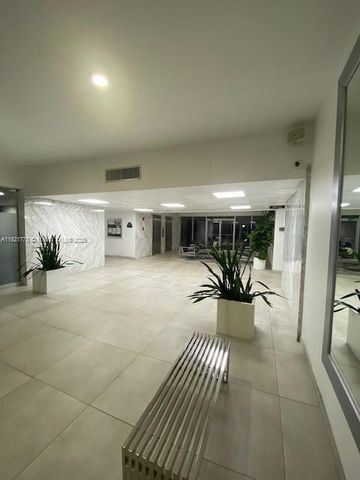 401 Golden Isles Dr 712, Hallandale Beach, FL 33009