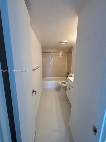 401 Golden Isles Dr 712, Hallandale Beach, FL 33009