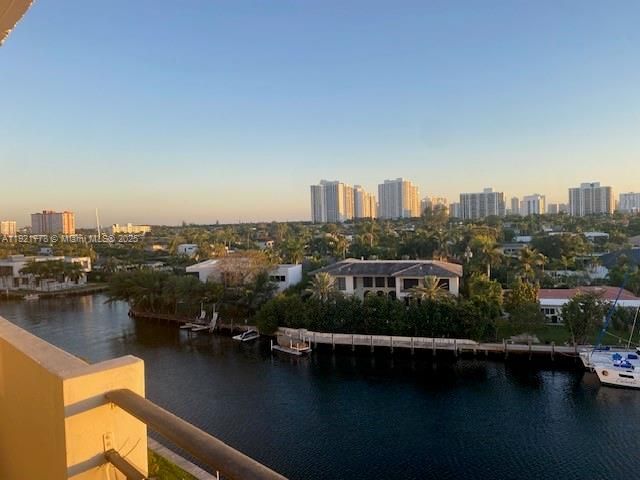 401 Golden Isles Dr 712, Hallandale Beach, FL 33009