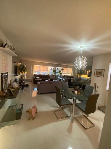 401 Golden Isles Dr 712, Hallandale Beach, FL 33009