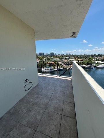 401 Golden Isles Dr 712, Hallandale Beach, FL 33009