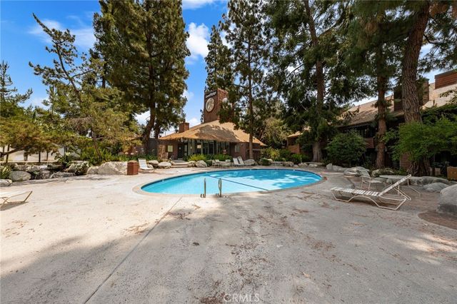 2774 Pine Creek Circle, Fullerton, CA 92835