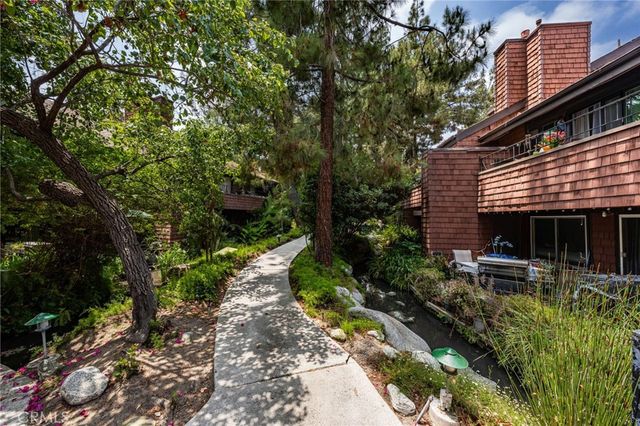 2774 Pine Creek Circle, Fullerton, CA 92835