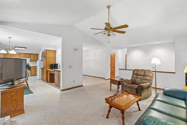 S3660 N Bent Tree Drive, Baraboo, WI 53913