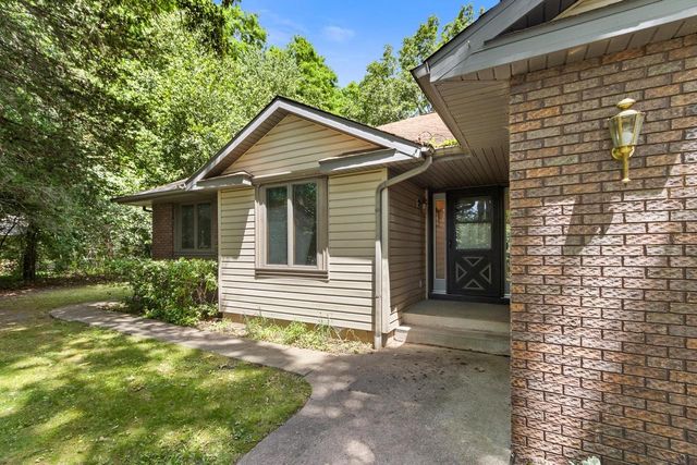 S3660 N Bent Tree Drive, Baraboo, WI 53913