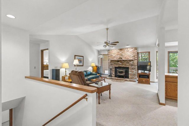 S3660 N Bent Tree Drive, Baraboo, WI 53913