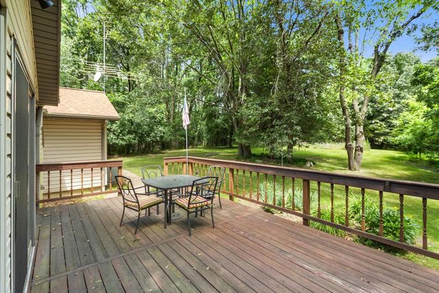 S3660 N Bent Tree Drive, Baraboo, WI 53913