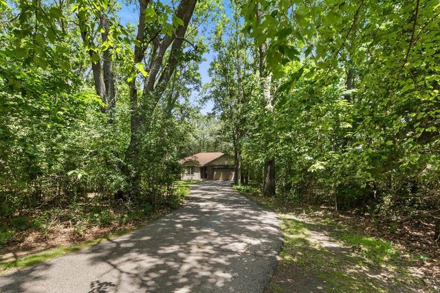 S3660 N Bent Tree Drive, Baraboo, WI 53913